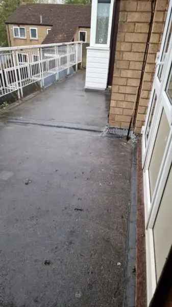 Flat For Rent in Sheffield, England