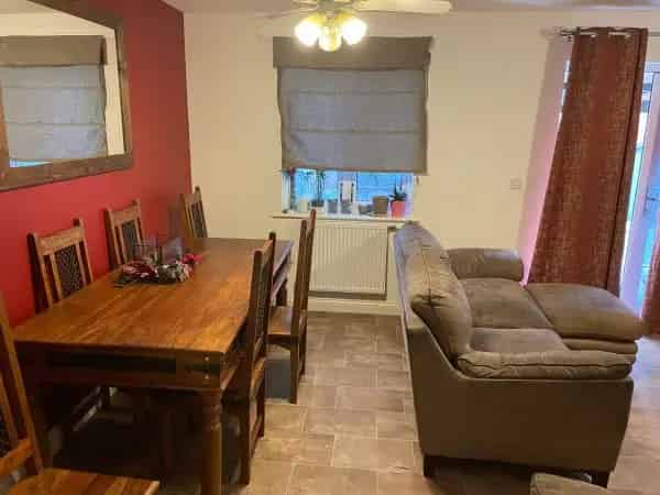 3 Bedroom House Near Bluewater