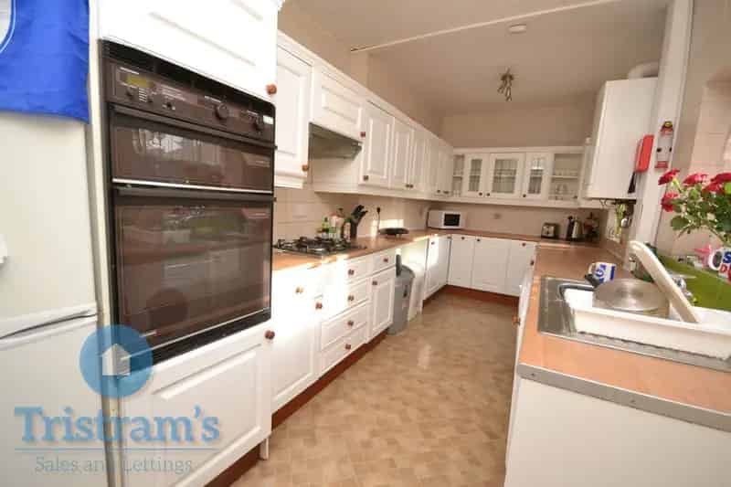 3 Bedroom Semi-Detached House Near UON