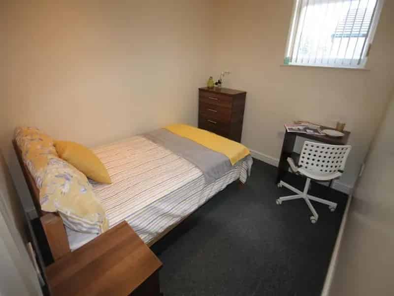 1 Bedroom House Share to Rent