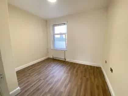 1 Bedroom Apartment Cardiff City Centre 72m²