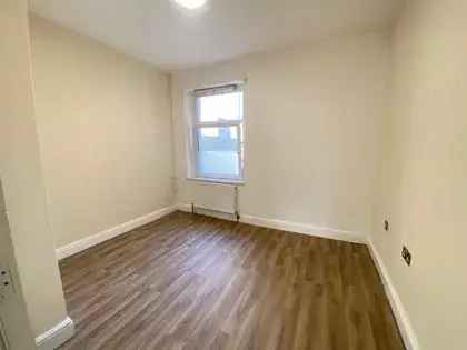 1 Bedroom Apartment Cardiff City Centre 72m²