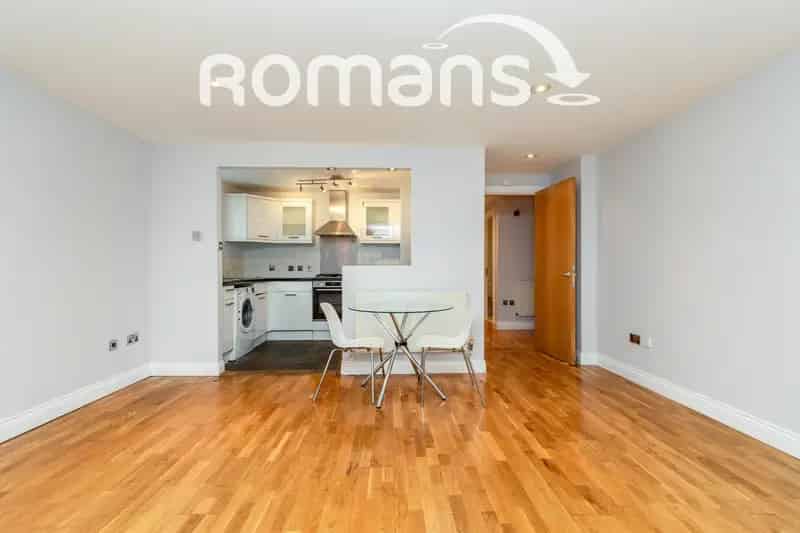 2 Bedroom Flat Central Bristol Modern Apartment Near Temple Meads