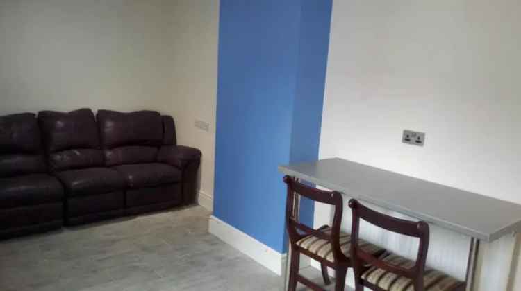 4 Bedroom House Harborne Large Garden 2 Bathrooms Fully Furnished