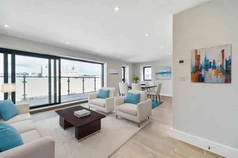 3 Bedroom Apartment For Sale