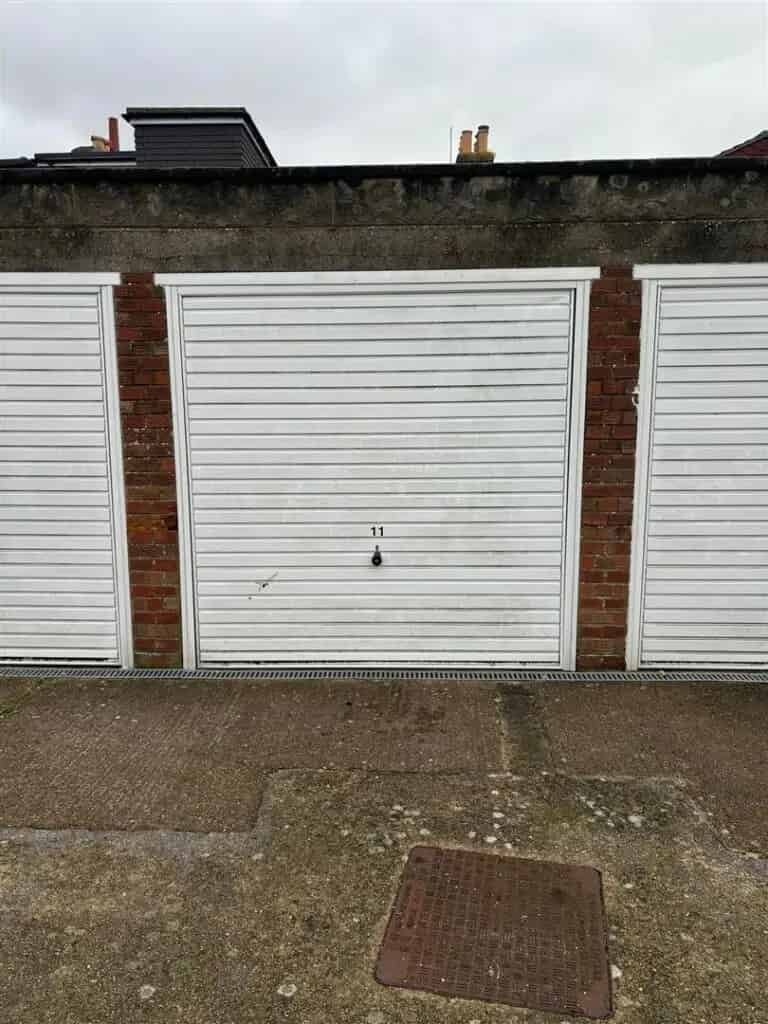 Garage for Rent near Brighton Station