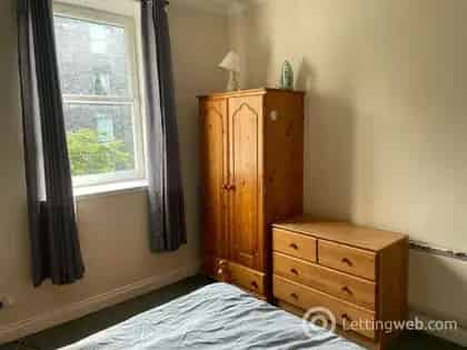 1 Bedroom Flat 34m² Leith Walk Central Location