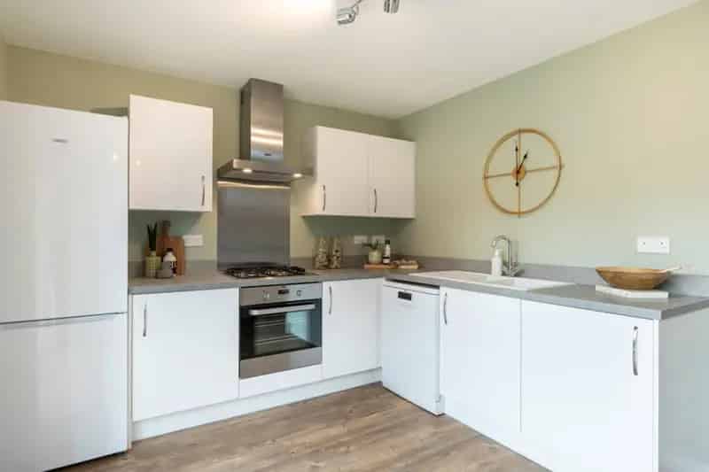 2 bedroom semi-detached house for sale