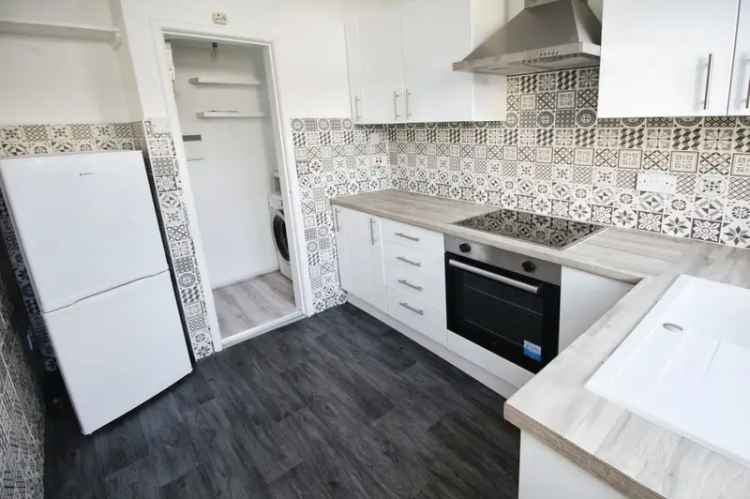 3 bedroom Semi Detached House to rent, Sheffield, S11