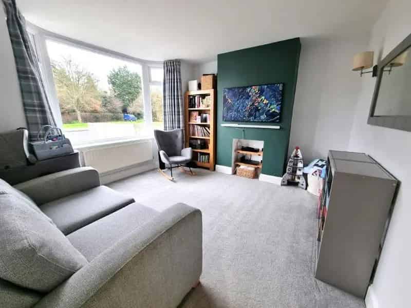 3 Bedroom Semi-Detached House Ipswich Freehold