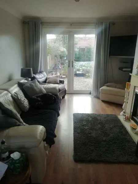 Bungalow For Rent in Epping Forest, England