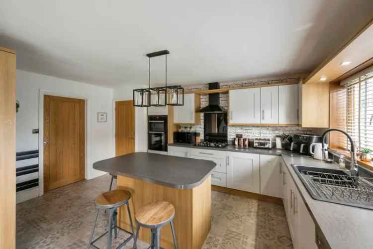 Luxury 4 5 Bedroom Detached Home with Gated Grounds and Stunning Gardens