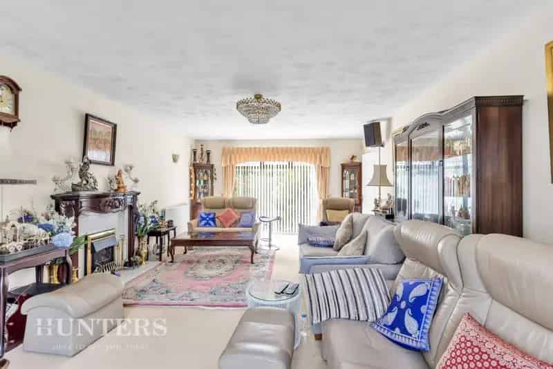 4 Bedroom Detached House for Sale Oldham