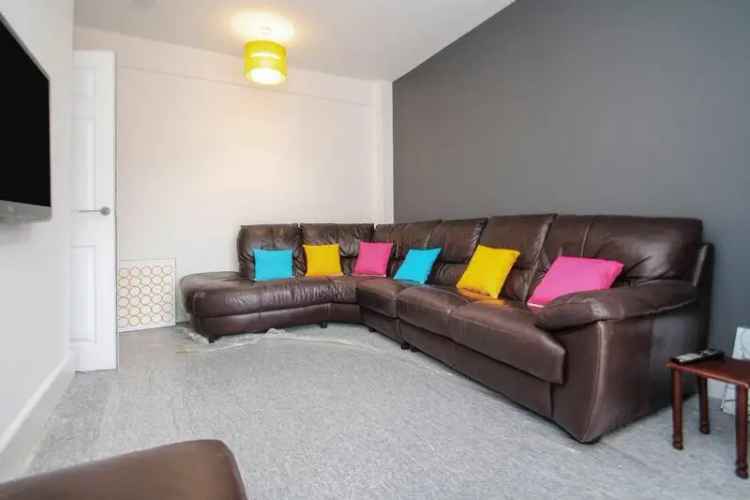 6 Bedroom Detached Student House