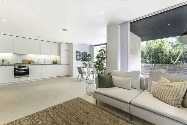 Flat to rent in Latitude House, Oval Road NW1