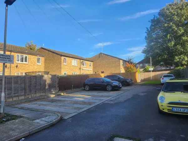 House For Rent in St Albans, England