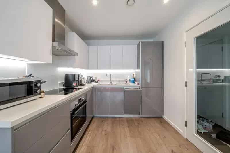 One Bedroom River Thames Apartment Battersea Reach Clapham Junction