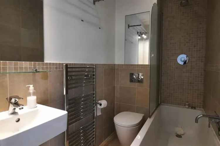 Two Bedroom Apartment Hammersmith - 500 Sqft - Fully Furnished