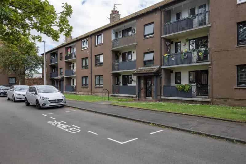 3 Bedroom Flat for Sale