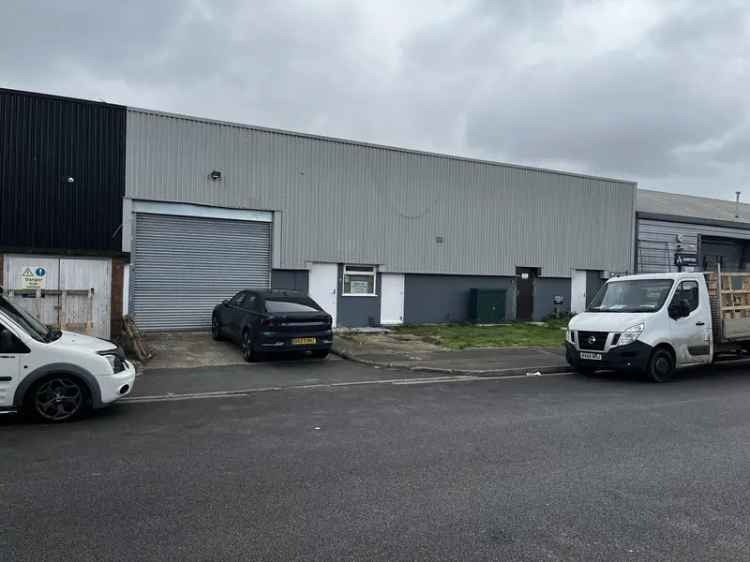 Warehouse to Let Near Watford Junction Station