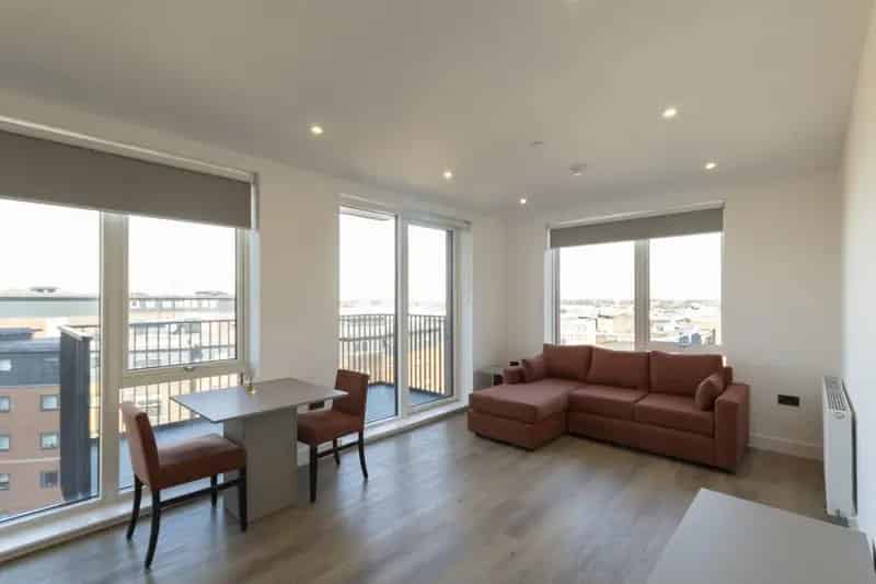 2 Bedroom Apartment to Rent Snow Hill Wharf