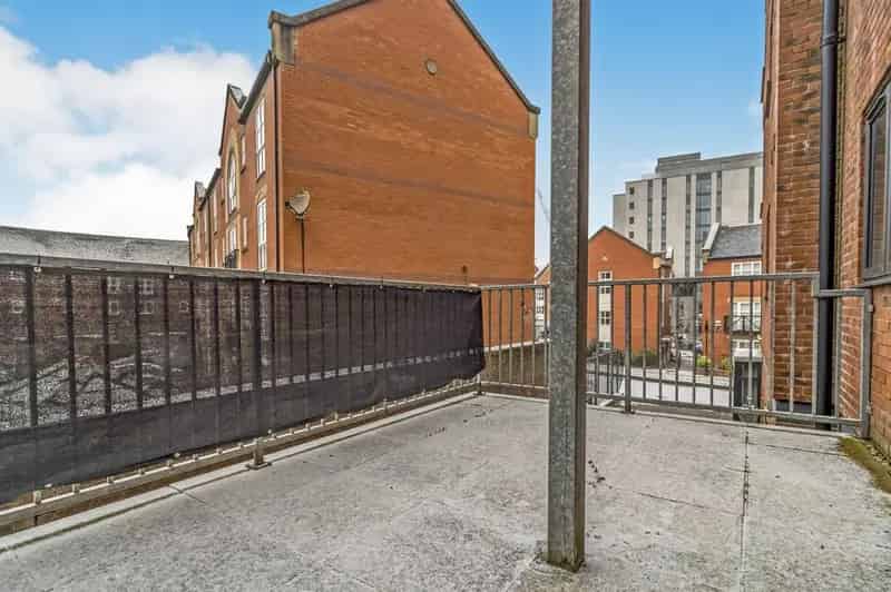 1 Bedroom Flat for Sale Manchester M1 Canal View Terrace Parking