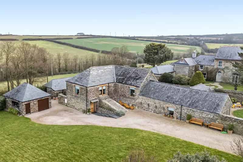 4 Bedroom Barn Conversion with Breathtaking Views