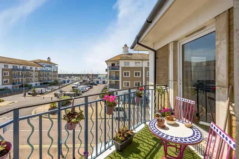 2 Bedroom Apartment for Sale