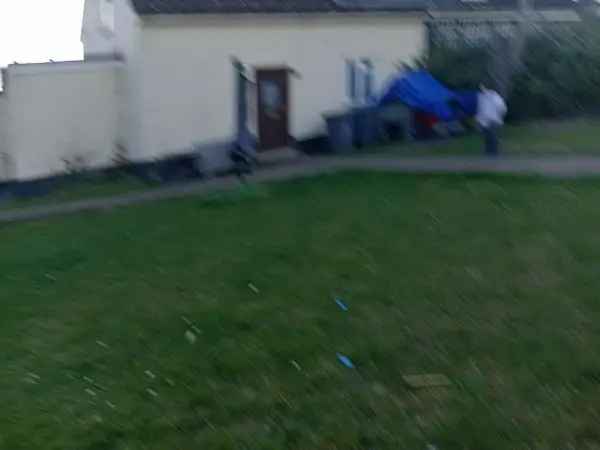 3 Bed House Large Garden Air Source Heating Family Home