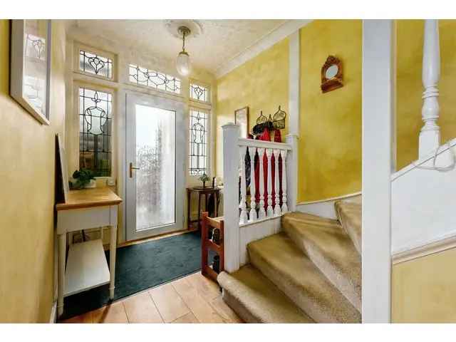 3 bedroom terraced house for sale