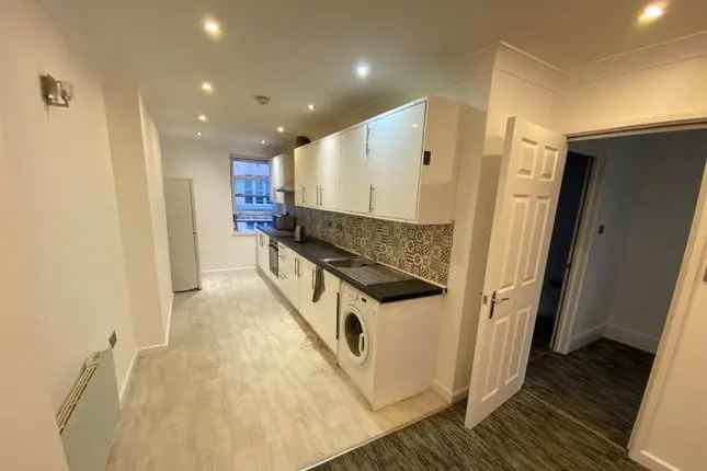 Maisonette for Rent in Cardiff CF10