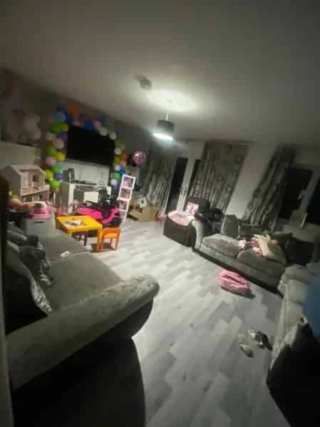 4 Bedroom House Near Train Station and Amenities