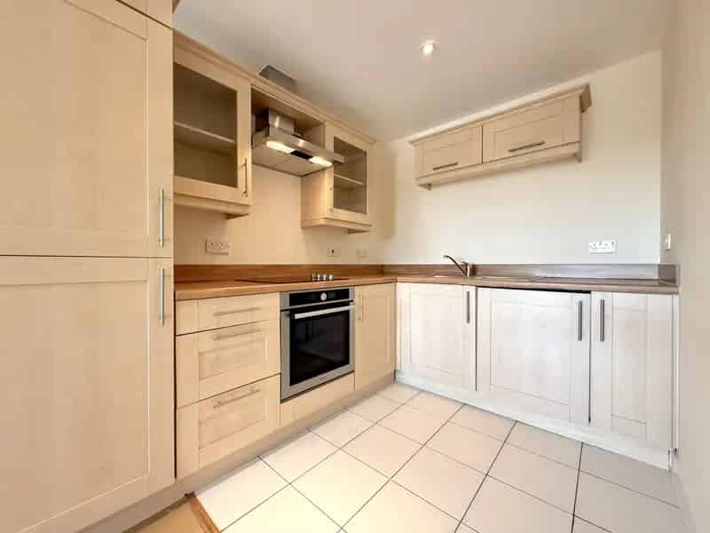 Flat For Rent , Island Way East, Gillingham, England