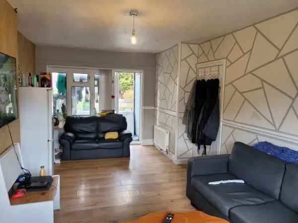 Flat For Rent in Birmingham, England