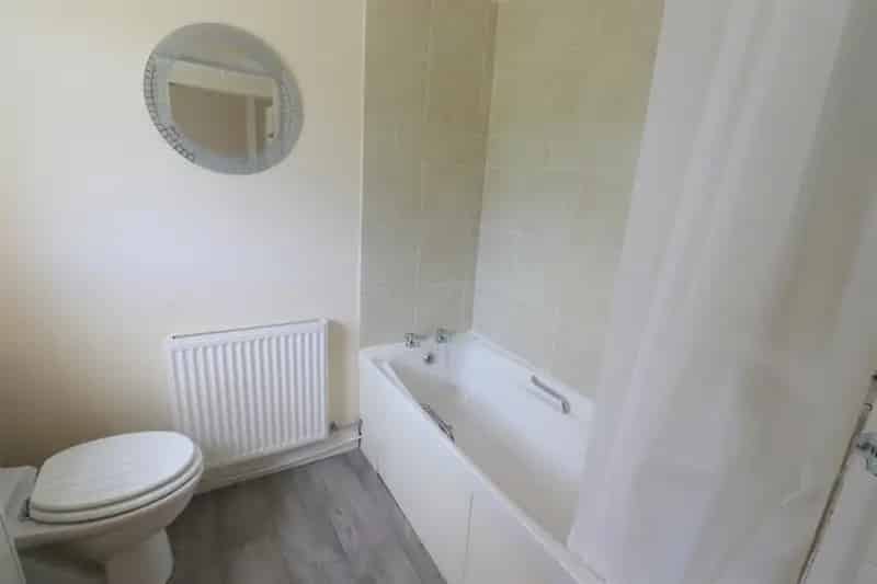 1 bedroom Bungalow
 To Let