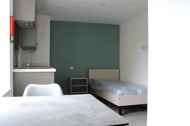 Studio to Rent