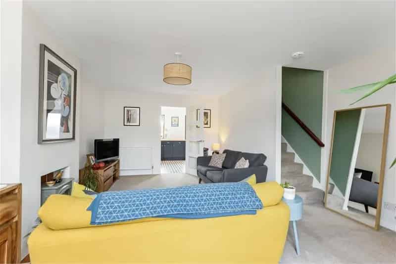 2 Bed End Terrace House Rosewell