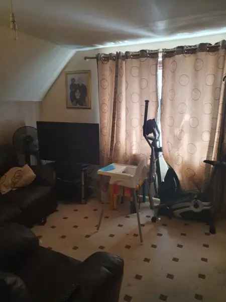 Flat For Rent in London, England