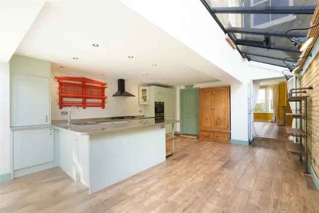 Four Bedroom Period Home for Sale in Chiswick W4