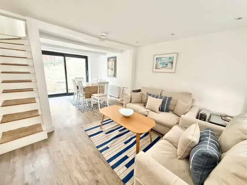 3 Bedroom Period Cottage Near Kemp Town Seafront Brighton