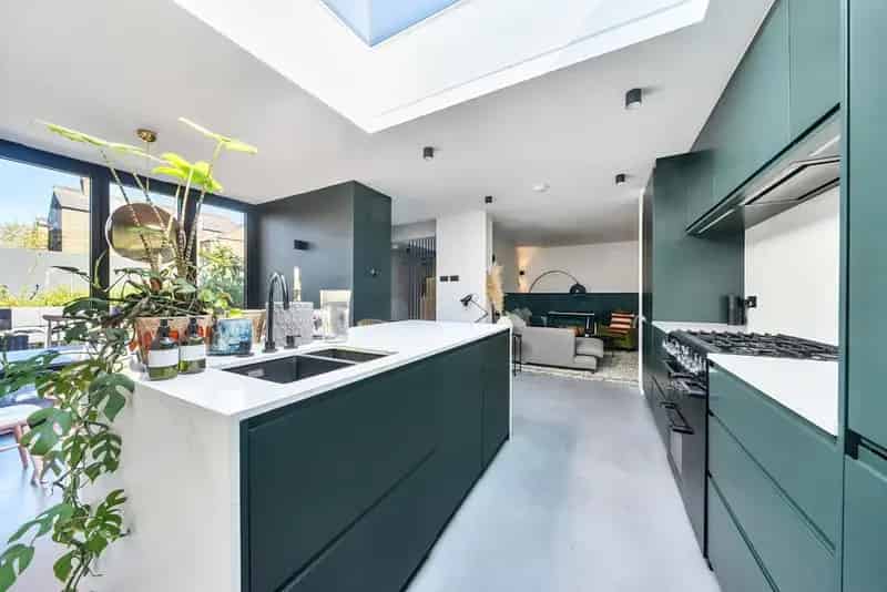 Spacious Two Bedroom Maisonette Near Honor Oak Station