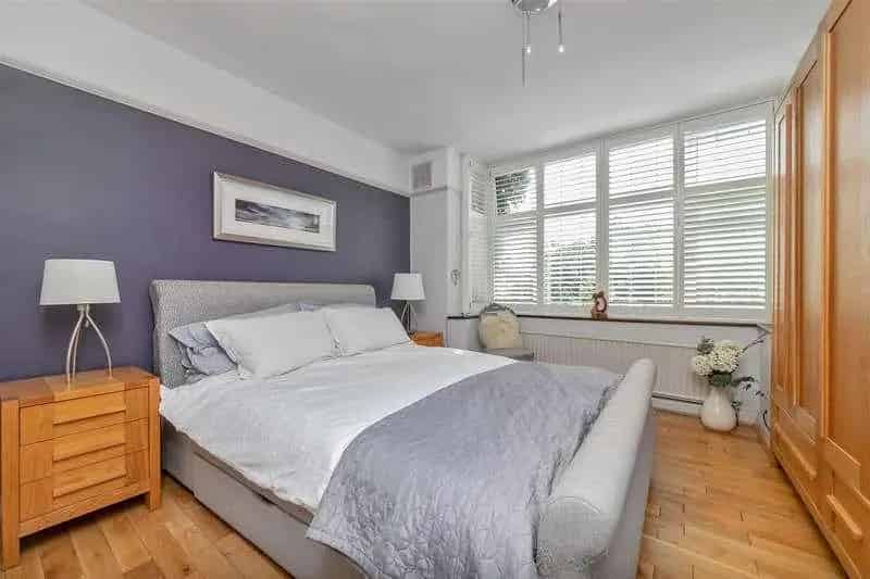 4 Bed Semi-Detached House for Sale in St Albans