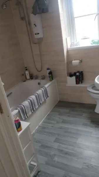 Lovely Good Sized Bedroom