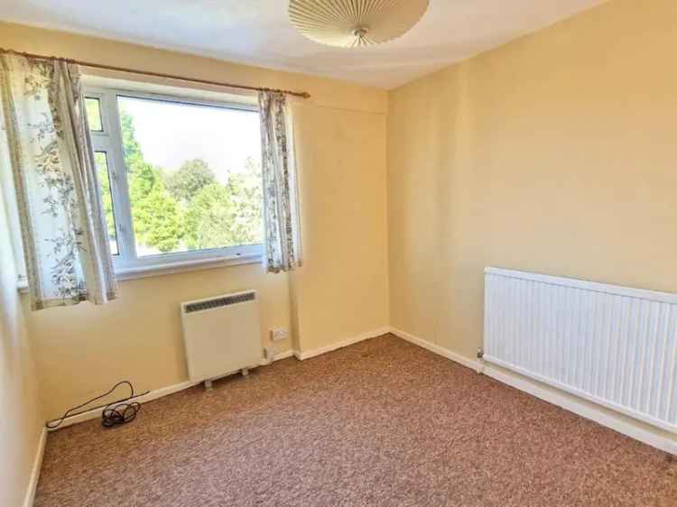 5 Bed House for Sale Near Train Station