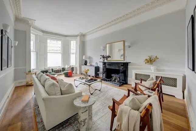 Flat for sale in Linden Gardens, Notting Hill, London W2