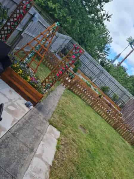 2 Bed House Big Garden Quiet Cul De Sac 2 Car Drive