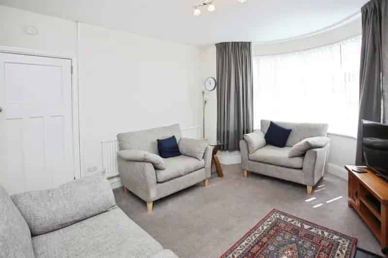 3 bedroom semi-detached house