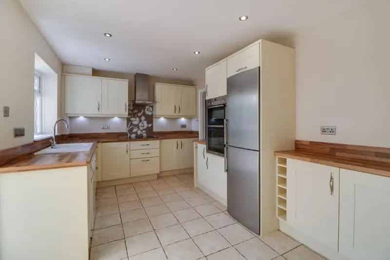 3 Bed End Terrace House for Sale Windlesham