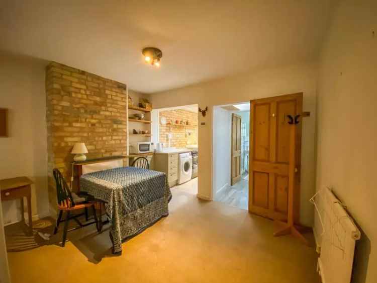 2 Bedroom Terraced House for Sale in Cambridge