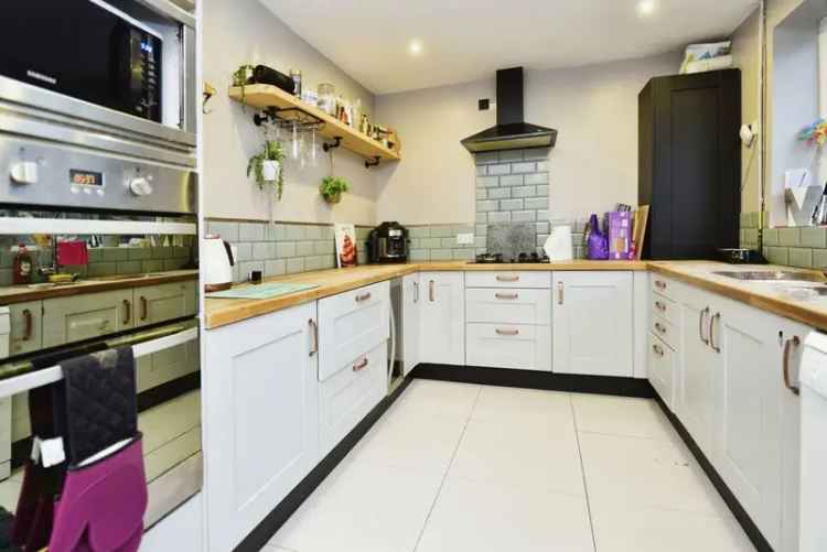 3 Bedroom Semi Detached House for Sale Sheffield